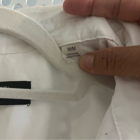 Tahari Puffed Sleeve Button Down Collared Shirt Size Medium White Cotton Blend - Picture 4 of 14